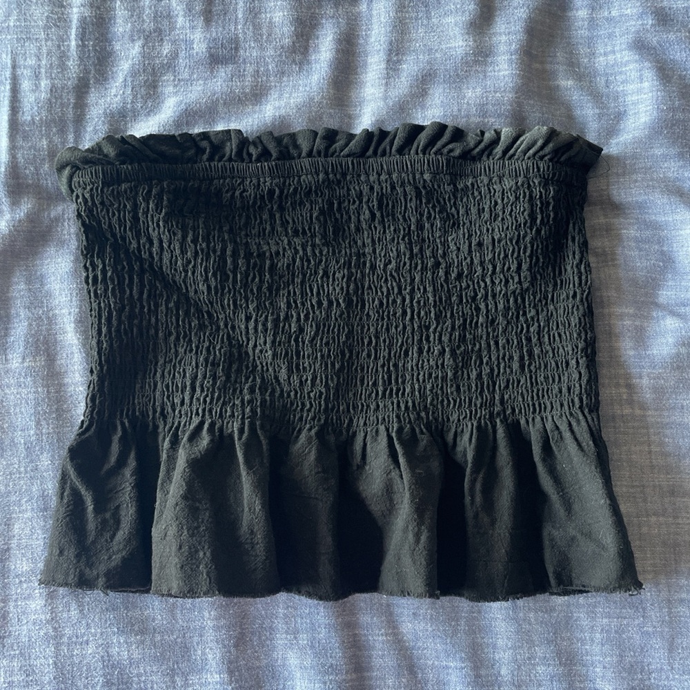 Elegant Black Ruffled Crop Top